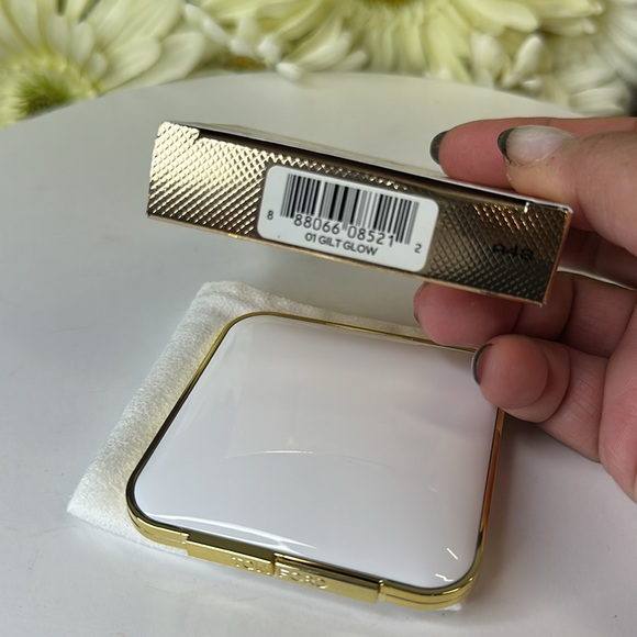 Tom Ford radiant perfecting powder color 01 Gilt Glow new LIMITED EDITION - Picture 6 of 9